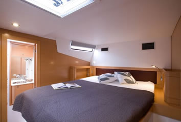 Ibiza luxury catamaran double cabin