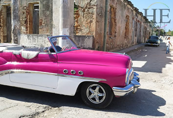 Cuba Gay Cruise - classic car