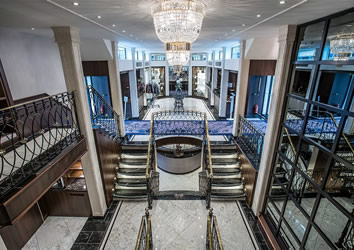 Viva Moments Lobby
