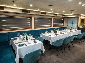 Harmony G dining