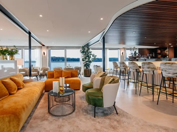 Amadeus Nova Panorama bar