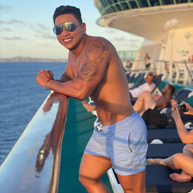Gay Caribbean cruise sea day