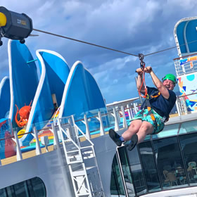 Wonder of the Seas bears cruise attractions