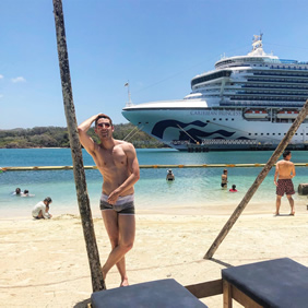 Roatan, Honduras gay cruise