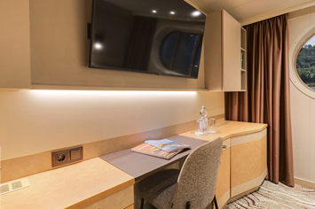 Bellejour Main deck Stateroom