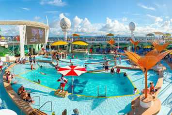 Freedom of the Seas pool deck
