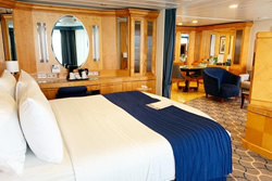 Radiance of the Seas Owners Suite