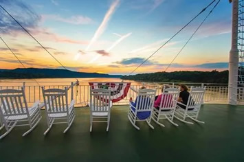 Columbia river gay cruise relax