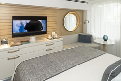 Le Jacques Cartier Deluxe Stateroom