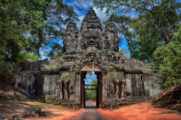 Angkor Thom gay tour