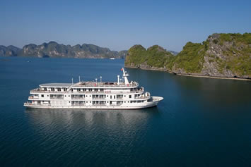 Ha Long Bay gay cruise