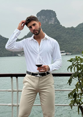 Halong Bay gay cruise
