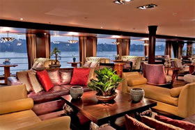 Sanctuary Sun Boat IV lounge