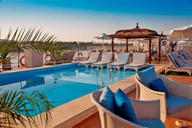 Sanctuary Sun Boat IV pool