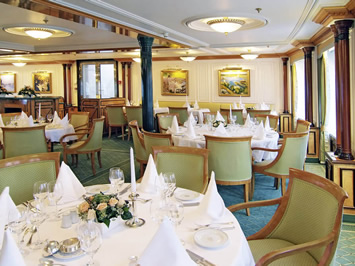 Sea Cloud 2 Restaurant