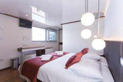 Avangard main deck cabin