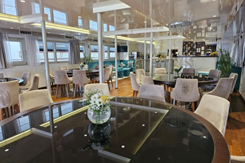 Nautilus ship restaurant
