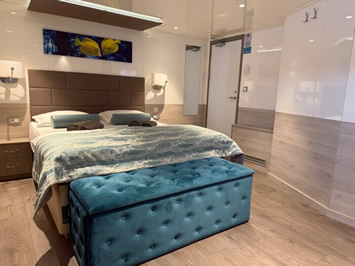 Nautilus ship cabin