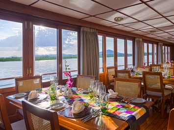 Mekong Pandaw restaurant