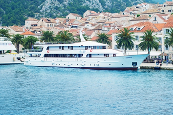 Fantazija Croatia lesbian cruise