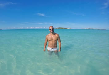 Gay Bahamas sailing