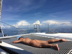 gay nude sailing