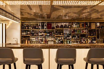 Oceania Allura Founders Bar