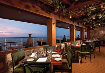 Norwegian Breakaway La cucina waterfront