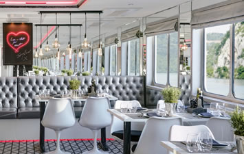 U by Uniworld The A Ship Restaurant