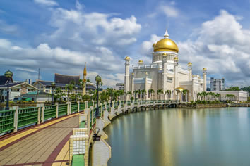 Brunei gay sailing cruise