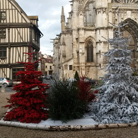 Vernon, France Christmas gay cruise