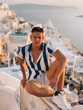 Greece Santorini gay cruise