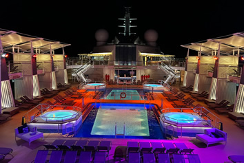 Celebrity Silhouette pool deck