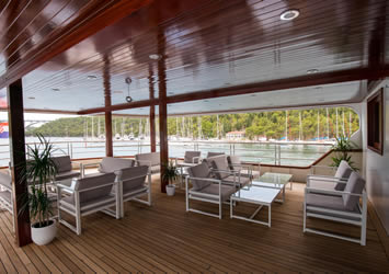 New Star ship lounge