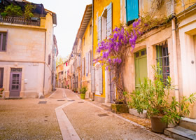 Arles, Provence gay cruise