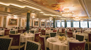 Norwegian Pearl restaurant