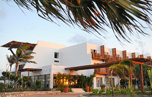 Exclusively gay Club Atlantis Cancun at Club Med resort Jade