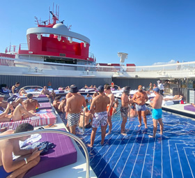 Caribbean gay cruise - Relaxing Day at Sea