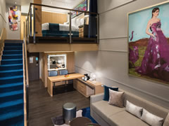 Crown Loft Suite with Balcony