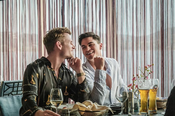 Spartavus gay cruise dining