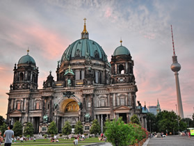 Berlin, Germany lesbian cruise