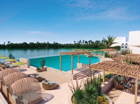 Club Med Cancun seaside lounge