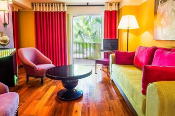 Club Med Ixtapa lesbian resort room