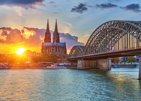 Rhine lesbian cruise - Cologne, Germany