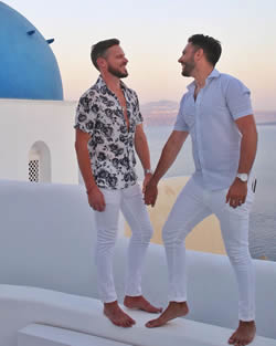 Gay Santorini Holidays