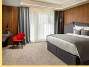 Qosmo Brasov Hotel room