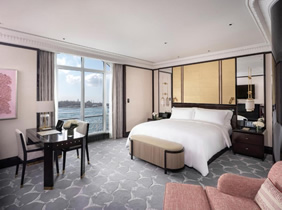 The Peninsula Istanbul Hotel room