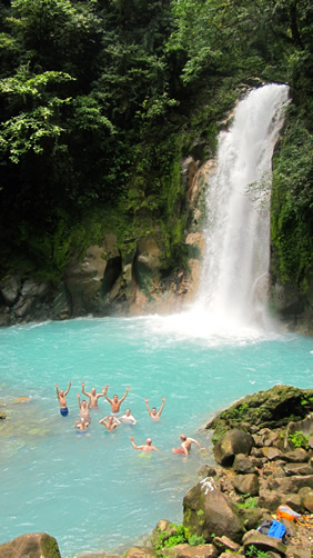 Gay Costa Rica - Rio Celeste