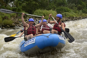 Gay Costa Rica rafting