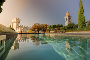 Gay Tuscany castle holidays